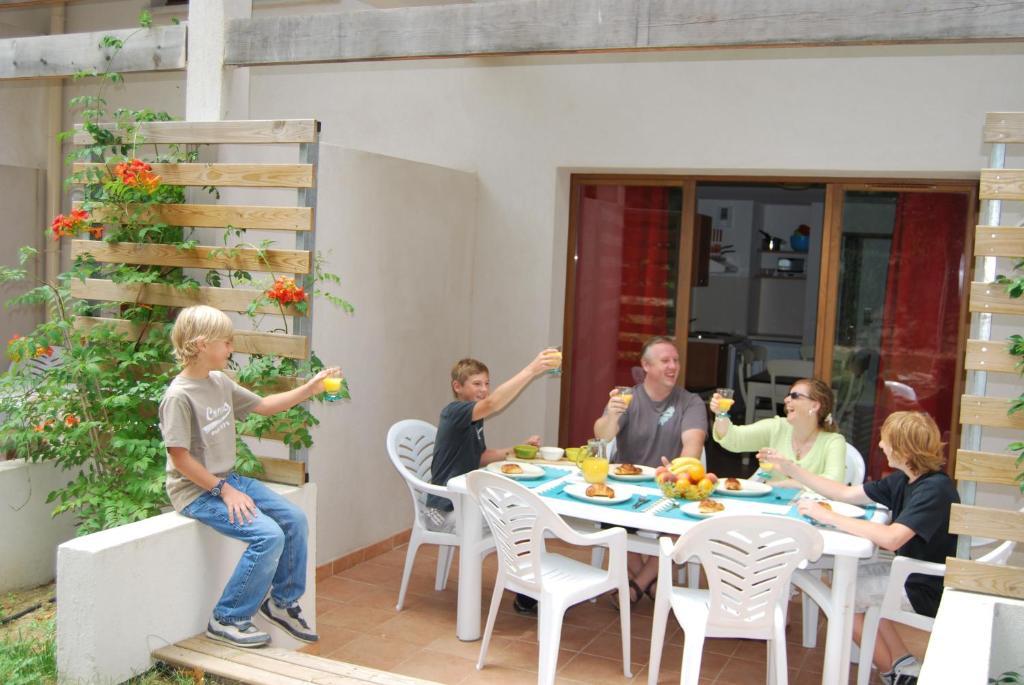Lagrange Grand Bleu Vacances - Residence La Closerie 巴尔雅克 客房 照片